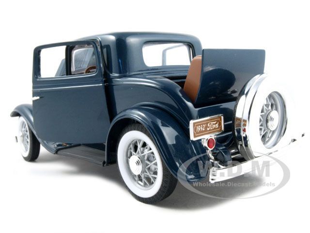 1932 FORD 3 WINDOW COUPE BLUE 118 DIECAST MODEL CAR  