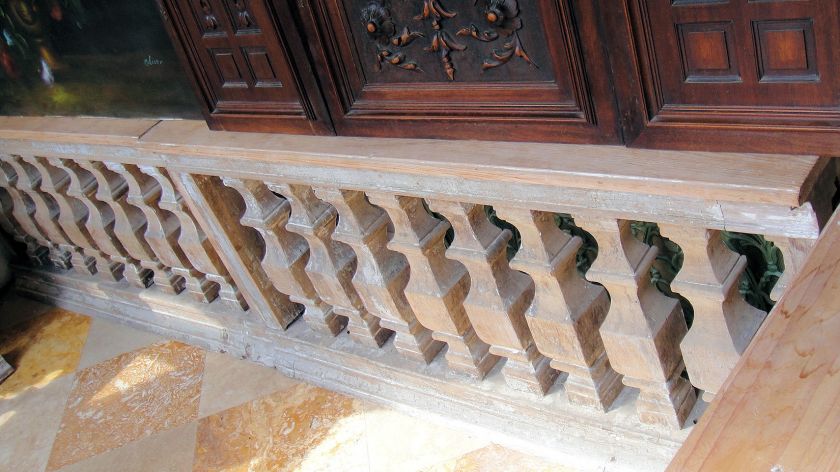   ANTIQUE c1800 FRENCH HAND CARVED WOOD BALUSTERS 4 SECTIONS=15 FT