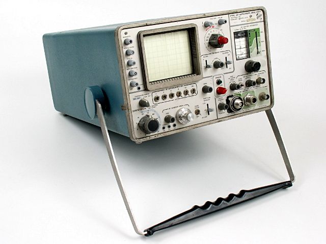 Tektronix 491 Spectrum Analyzer  