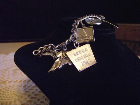 1960S CHARM BRACELET JOHN DEERE MOLINE OLIVER NRFEA 8  