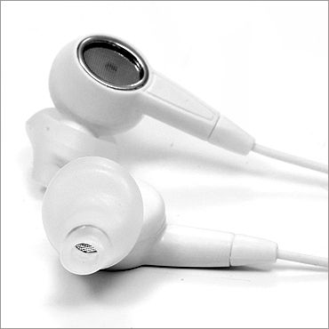 iHD 905 Hyper Woofer Bass Earphone White