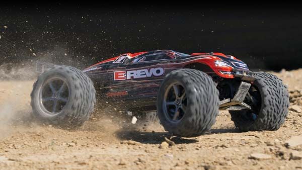 Traxxas E Revo 5603 RTR 16.8V Electric Monster Truck 2.4GHz w/7 Cell 