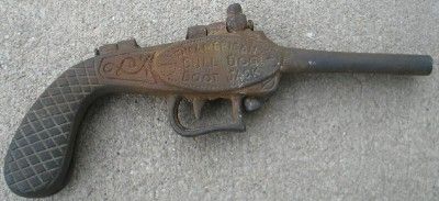 Cast Iron The American Bulldog Pistol Gun Boot Jack New  