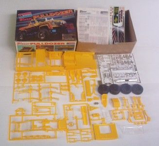 PULLDOZER 4x4 Chevy Blazer 2295 Vtg Monogram 124 Kit Lifted Truck 