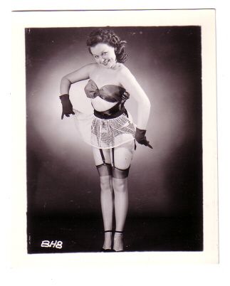 VINTAGE Irving Klaw Female Pin up Model 4x5 photograph  