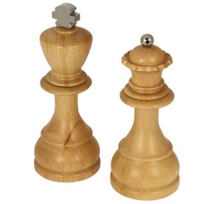 KING QUEEN CHESS Pieces Royalty Salt Pepper Shaker Set  