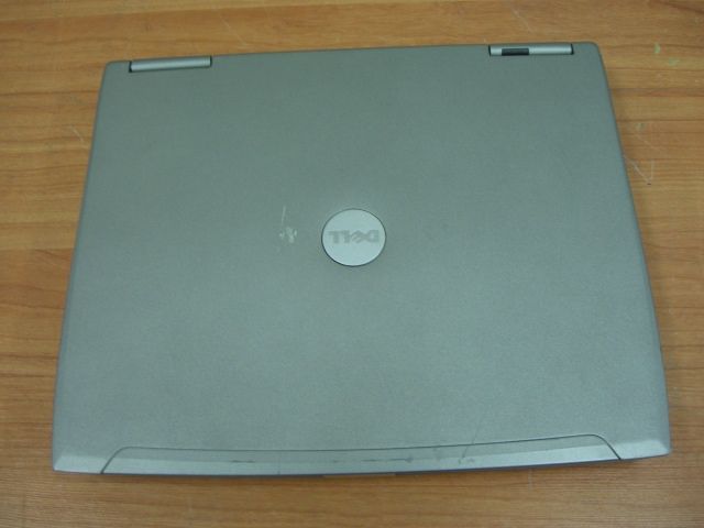   D610 PP11L Pentium M 1.86GHz 1GB Wi Fi NO HARD DRIVE or BATTERY  