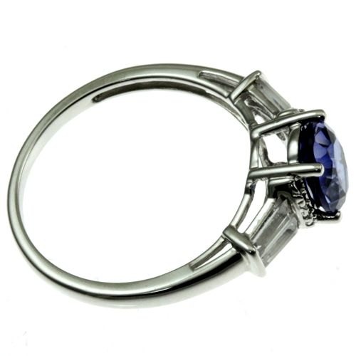 10kt white gold blue sapphire color and topaz ring  