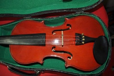 VINTAGE CREMONA FECIT ANNO DOMINI 19 VIOLIN WITH HARD CASE Item #9456 