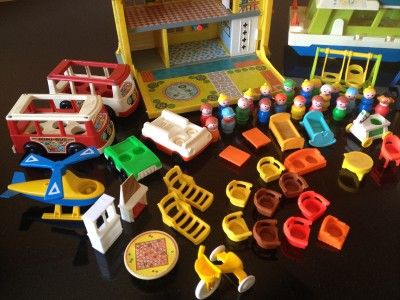 Huge Fisher Price Little People Lot Hospital House Boat Helicopter Car 