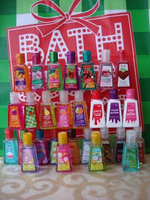 LOT BATH&BODY WORKS 20 ANTI BAC HAND GELS & 20 HOLDERS  