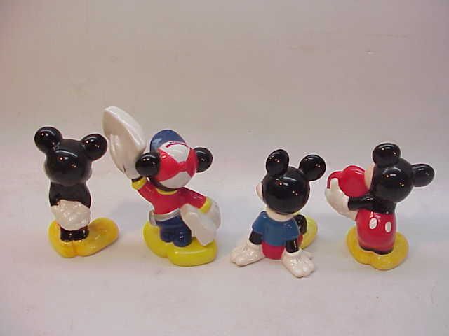 MICKEY MOUSE DISNEY FIGURINES LOT 4~HUG ME TOONTOWN  