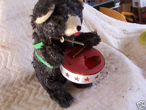 Dancing, Drum Playing Bear  Wind Up  