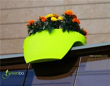 New The Ultimate Window Flower Box Looks great twice