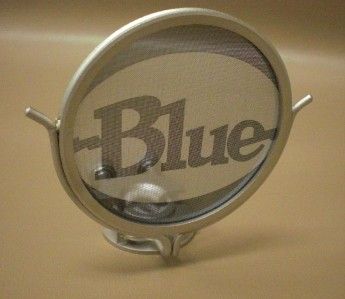 BLUE MICROPHONES BLUEBIRD CARDIOID CONDENSER MICROPHONE_7 15197  