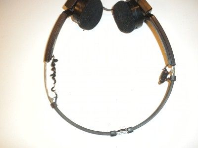 LOT 2   VINTAGE FOLDING PANASONIC H5 HEADPHONE RECEIVER AIWA HR S06 FM 