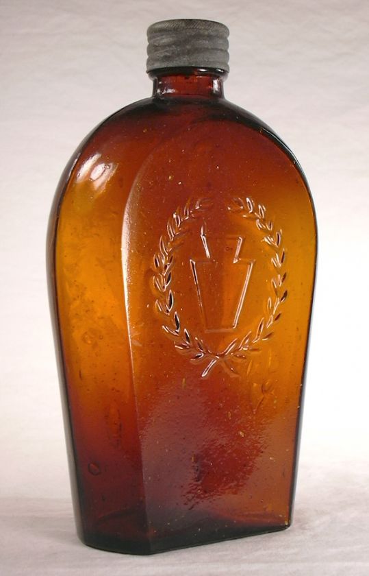 KEEFES OLD VIENNA TORONTO CANADA BEER BOTTLE FULL  