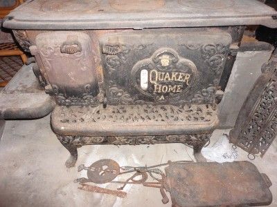   ANTIQUE 1912 QUAKER HOME A RANGE WOOD STOVE NEEDS RESTORATION  